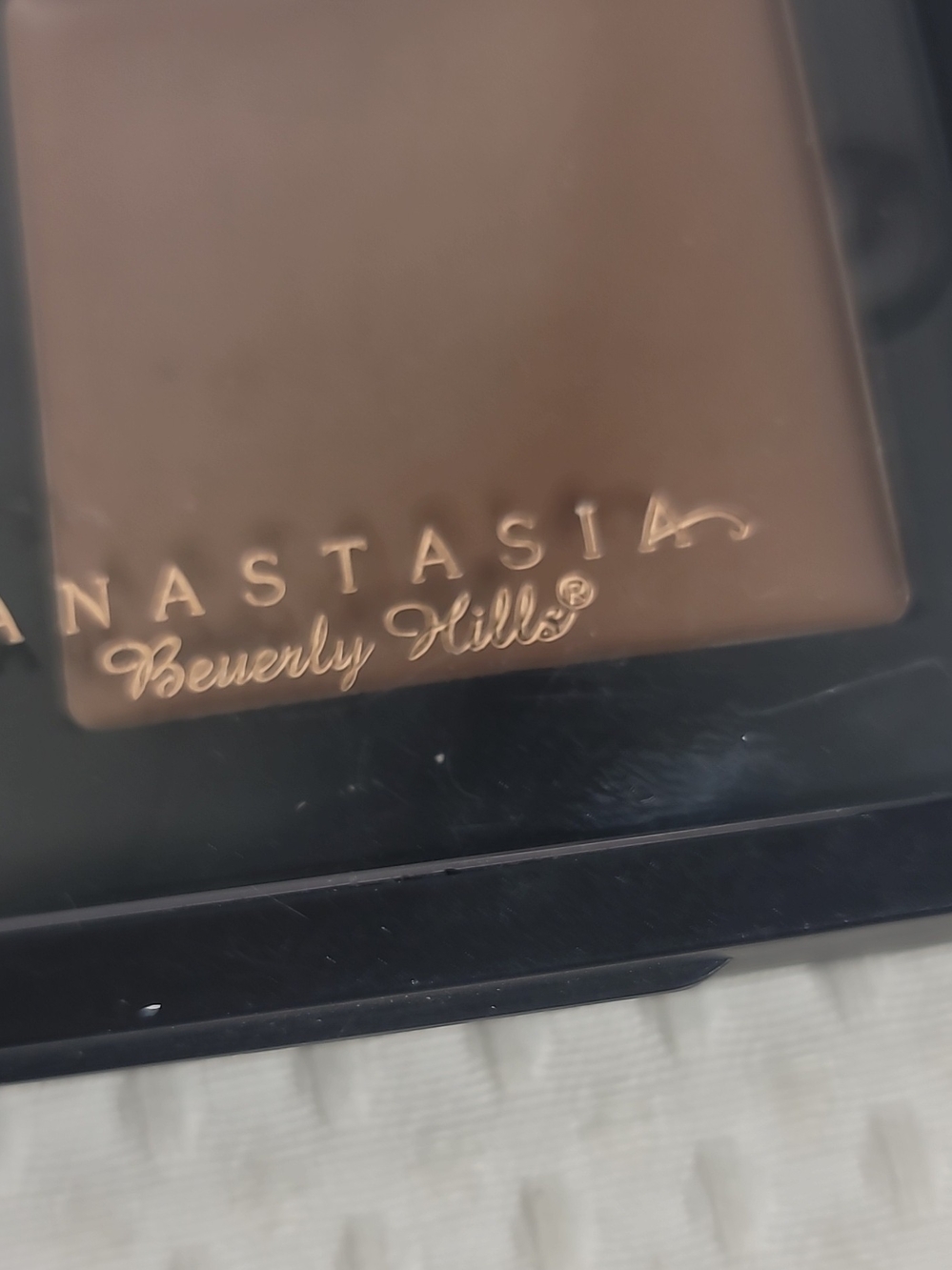 Anastasia Beverly Hills Bronzer in Warm Brown